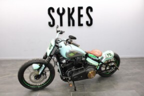 2018 Harley-Davidson FXBB Softail Street Bob in Custom Halle May Colours thumb 1