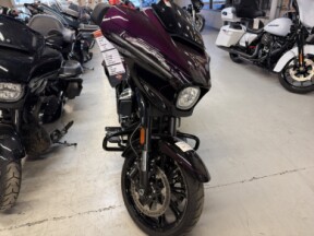 2025 Harley-Davidson® FLHXSE CVO™ Street Glide™ thumb 3