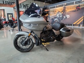 FLTRXSE 2023 CVO™ Road Glide™ thumb 1