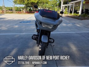 2026 Harley-Davidson® Road Glide™ thumb 3
