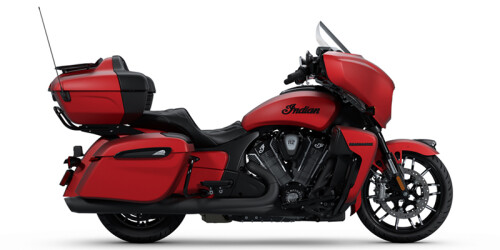 Roadmaster® PowerPlus Dark Horse® with 112 and PowerBand Audio Package thumbnail