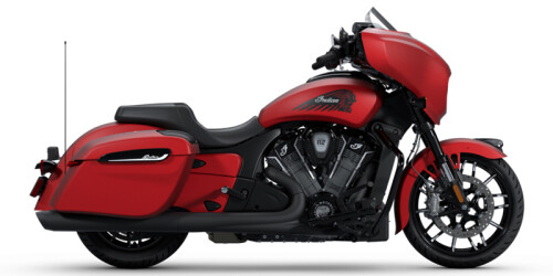 Chieftain® PowerPlus Dark Horse® with 112 and PowerBand Audio Package thumbnail