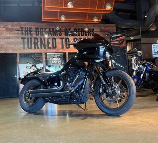 MY23 Harley-Davidson® Low Rider® ST FXLRST Vivid Black
