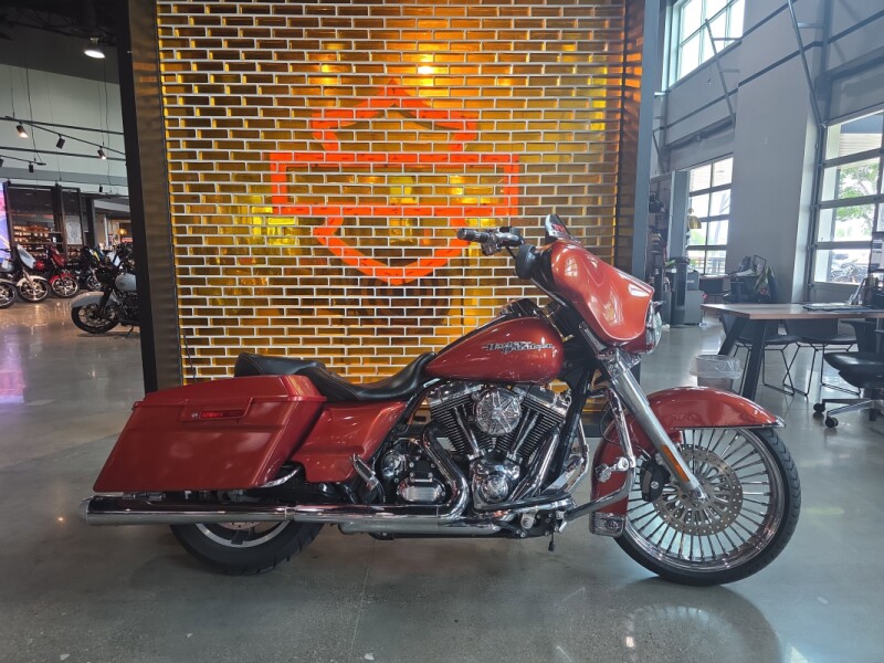FLHX 2011 Street Glide®