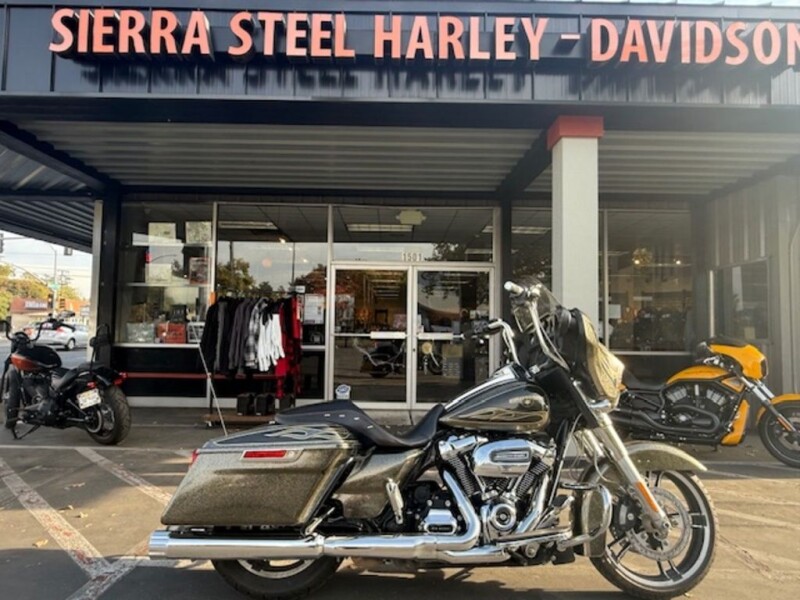 2017 Harley-Davidson® Street Glide® Special