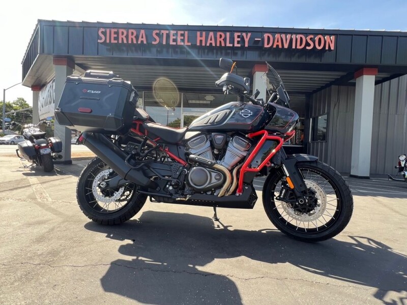 2025 Harley-Davidson® CVO™ Pan America®