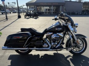 2016 Harley-Davidson® Road King® thumb 3