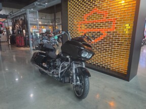 FLTRXS 2017 Road Glide® Special thumb 3