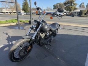 2016 Harley-Davidson® Street Bob® thumb 3