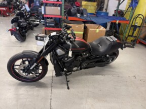 2014 Harley-Davidson® VRSCDX Night Rod® Special thumb 2