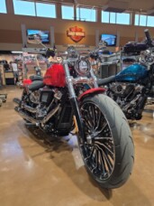 2026 Harley-Davidson® FXBR Breakout® thumb 1