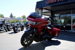2025 Harley-Davidson® CVO™ Road Glide™ ST thumb 1