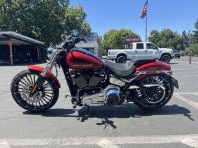 2025 Harley-Davidson® Breakout™ thumb 0