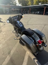 2017 Harley-Davidson® Street Glide® Special thumb 2