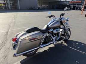 2017 Harley-Davidson® Road King® thumb 1