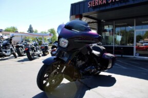 2025 Harley-Davidson® CVO™ Street Glide™ thumb 1