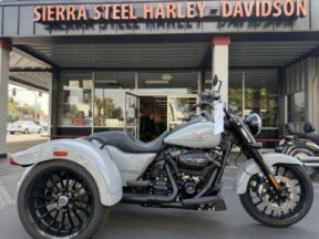 2025 Harley-Davidson® Freewheeler™ thumb 2