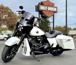 2024 Harley-Davidson® Road King® Special thumb 2