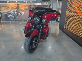 2021 Harley-Davidson® Ultra Limited FLHTK thumb 2