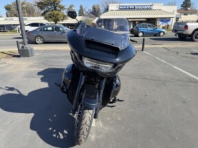 2026 Harley-Davidson® Road Glide Limited thumb 2