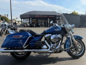 2015 Harley-Davidson® Road King® Classic thumb 0