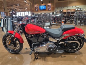 2026 Harley-Davidson® FXBR Breakout® thumb 2