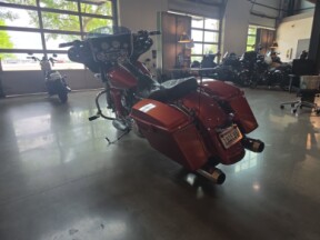FLHX 2011 Street Glide® thumb 0