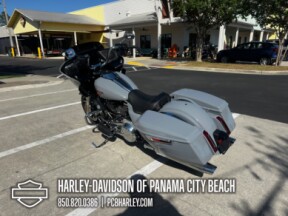2026 Harley-Davidson® Road Glide™ thumb 0