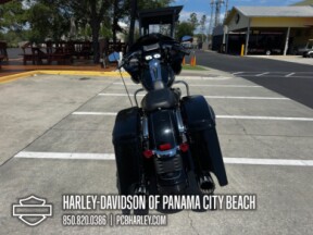 2015 Harley-Davidson® Road Glide® Special thumb 2