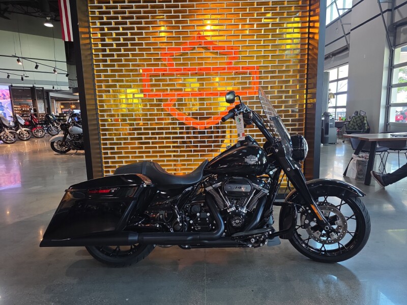 FLHRXS 2025 Road King™ Special