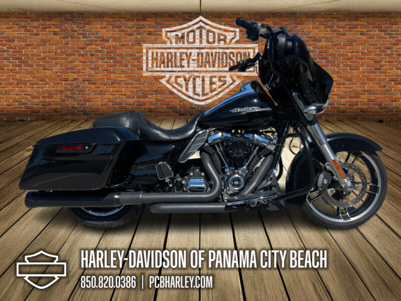 2017 Harley-Davidson® Street Glide® Special