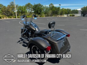 2021 Harley-Davidson® Freewheeler® thumb 0