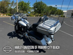 2016 Harley-Davidson® CVO™ Road Glide® Ultra thumb 0