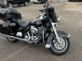 FLHTCU 2009 Electra Glide® Ultra Classic® thumb 2