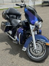  2010 Electra Glide® Ultra Limited thumb 2