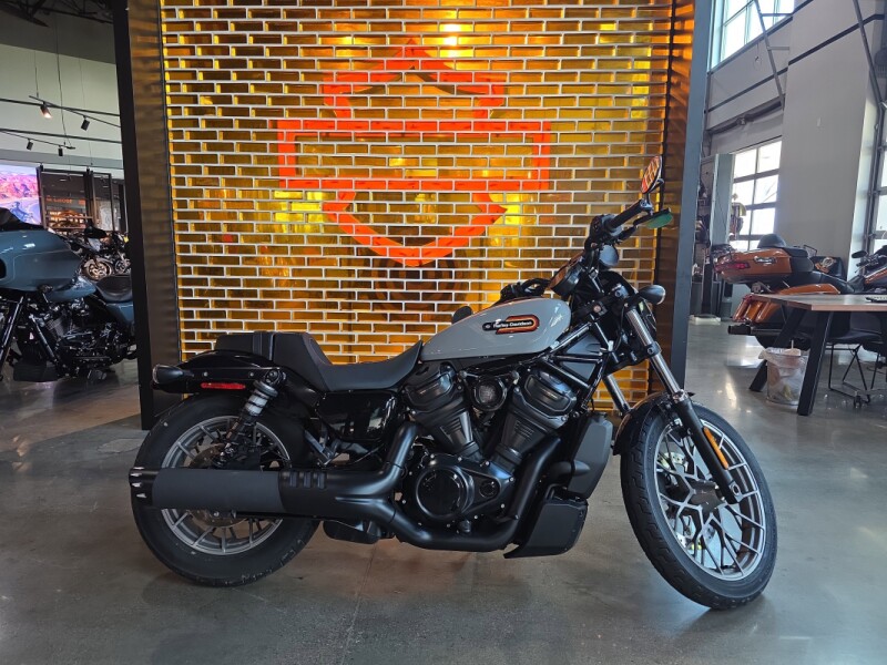 RH975S 2025 Nightster™ Special