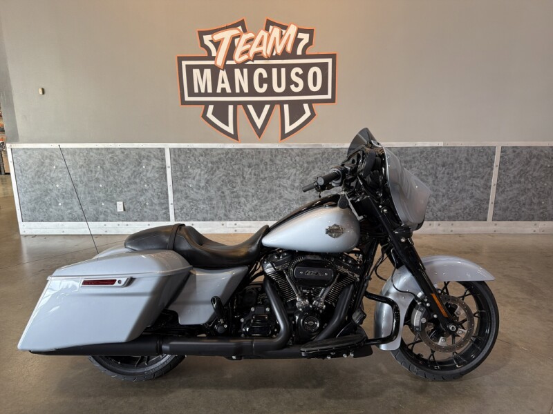 FLHXS 2023 Street Glide® Special