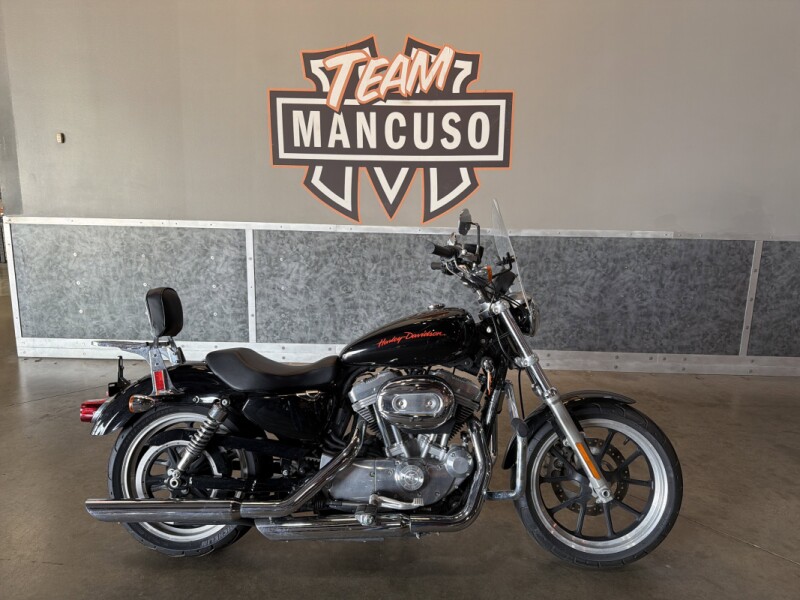  2014 XL883L