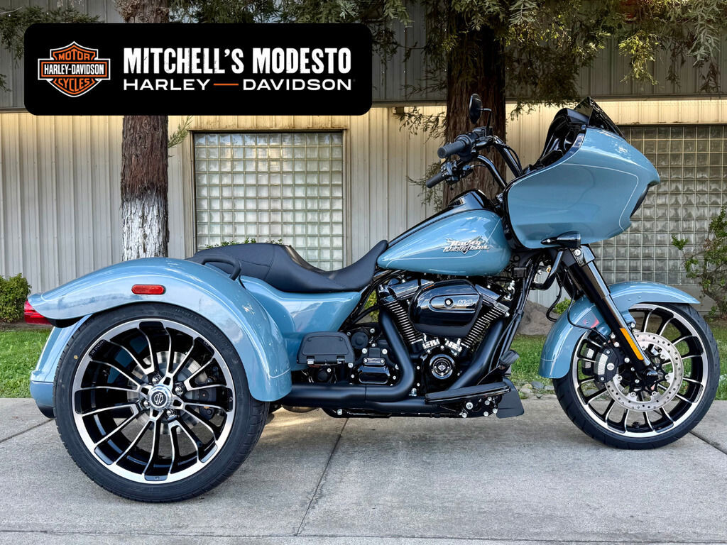 FLTRT 2024 Road Glide 3