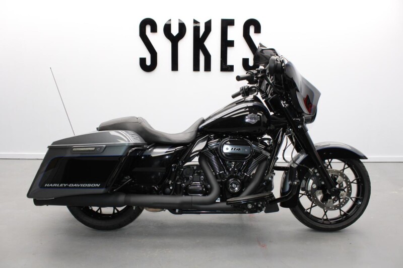 2021 Harley-Davidson FLHXS Touring Street Glide 114 in Gauntlet Grey and Black