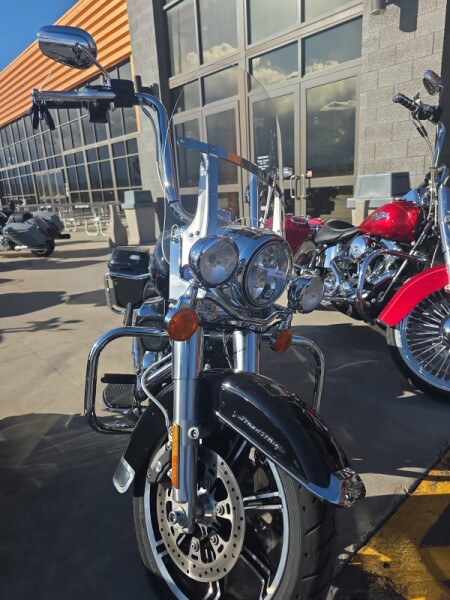 2022 Harley-Davidson® FLHR Road King®