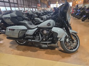 2026 Harley-Davidson® FLHXL Street Glide Limited thumb 0