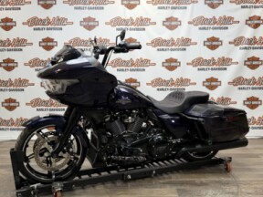 2025 Harley-Davidson® FLTRX Road Glide™ thumb 3