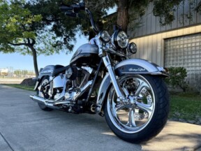 FLSTC 2003 Heritage Softail® Classic thumb 3