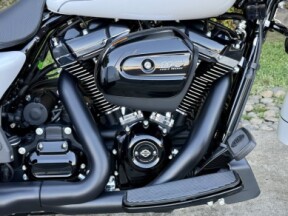 FLTRT 2025 Road Glide® 3 thumb 0