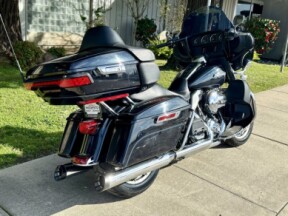 FLHTCU 2014 Electra Glide® Ultra Classic® thumb 2
