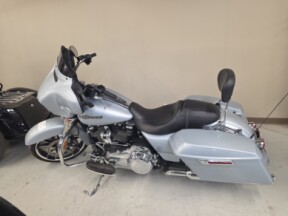 2023 Harley-Davidson® FLHX Street Glide® thumb 2