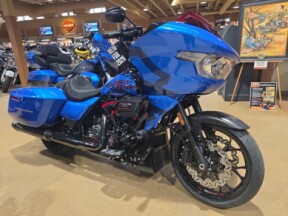 2026 Harley-Davidson® FLTRXSTSE CVO Road Glide ST thumb 3