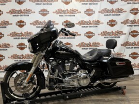 2020 Harley-Davidson® FLHX Street Glide® thumb 3