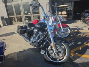 2022 Harley-Davidson® FLHR Road King® thumb 1